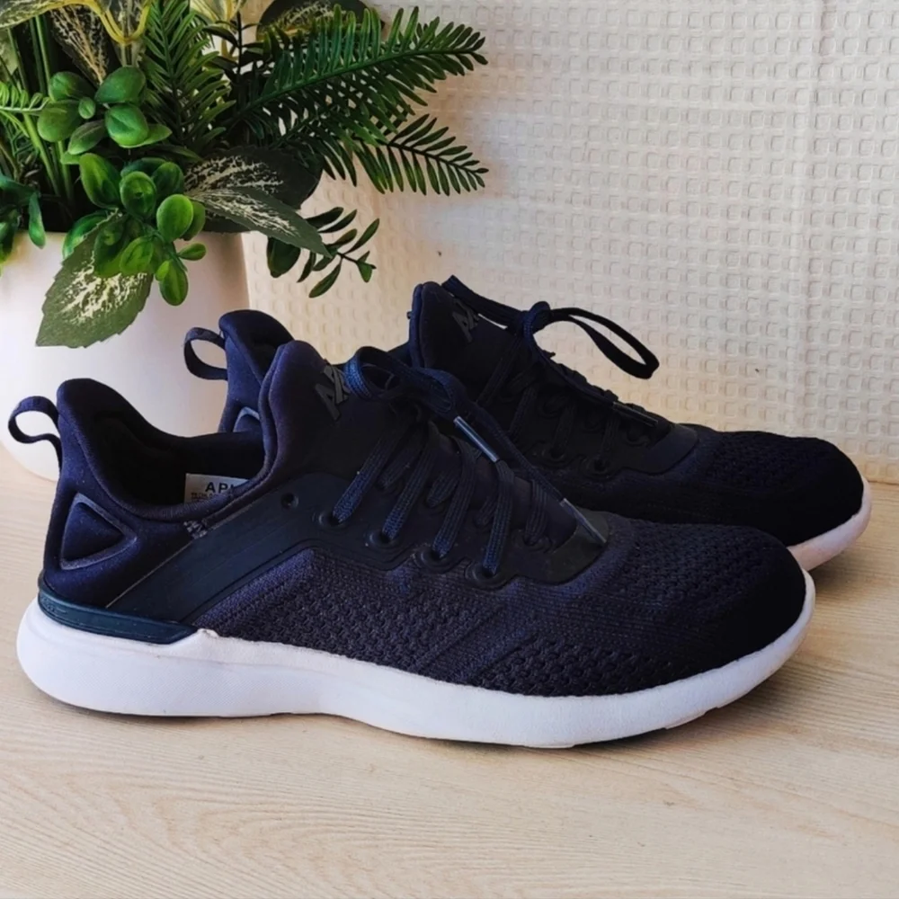 APL Techloom Tracer Women's Training Shoe Navy Size 6.5